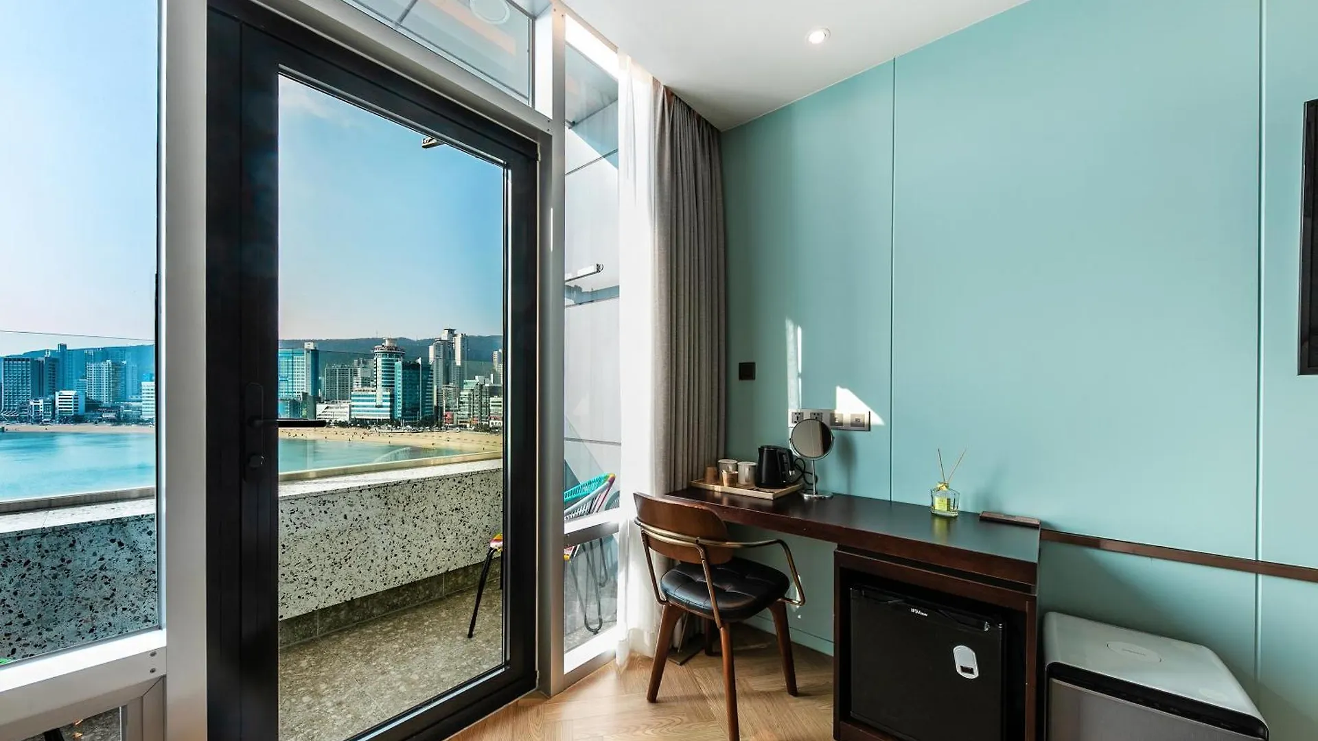 H Avenue Gwanganri Beach Busan