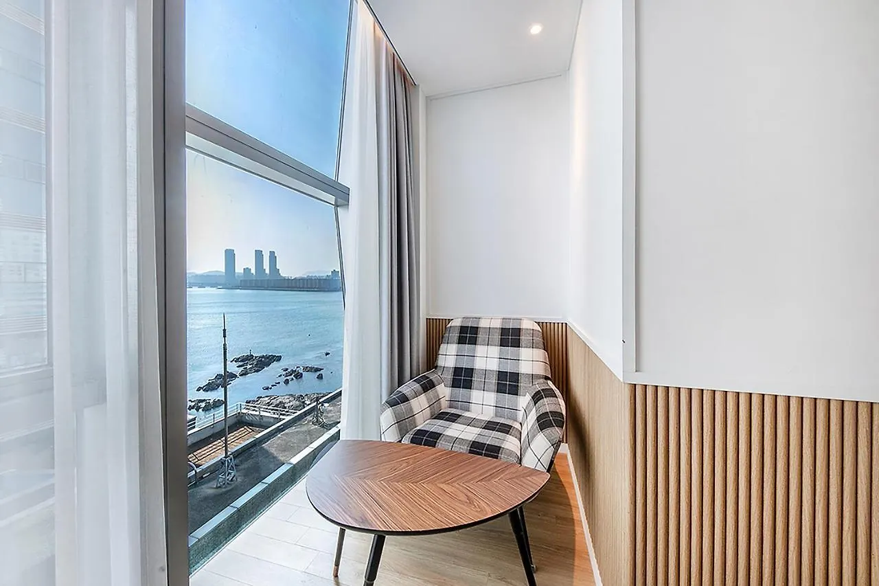Hotel H Avenue Gwanganri Beach Busan