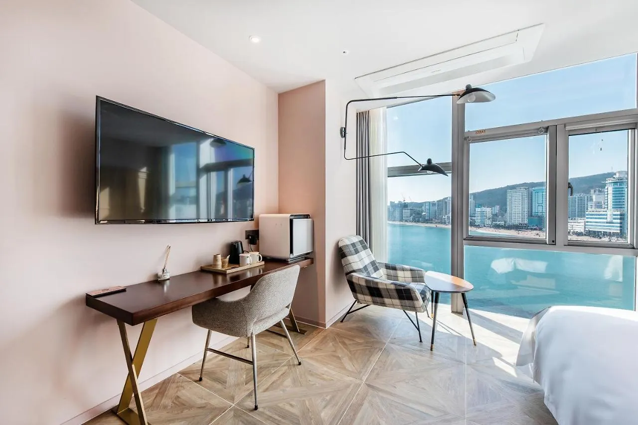 Hotel H Avenue Gwanganri Beach Busan