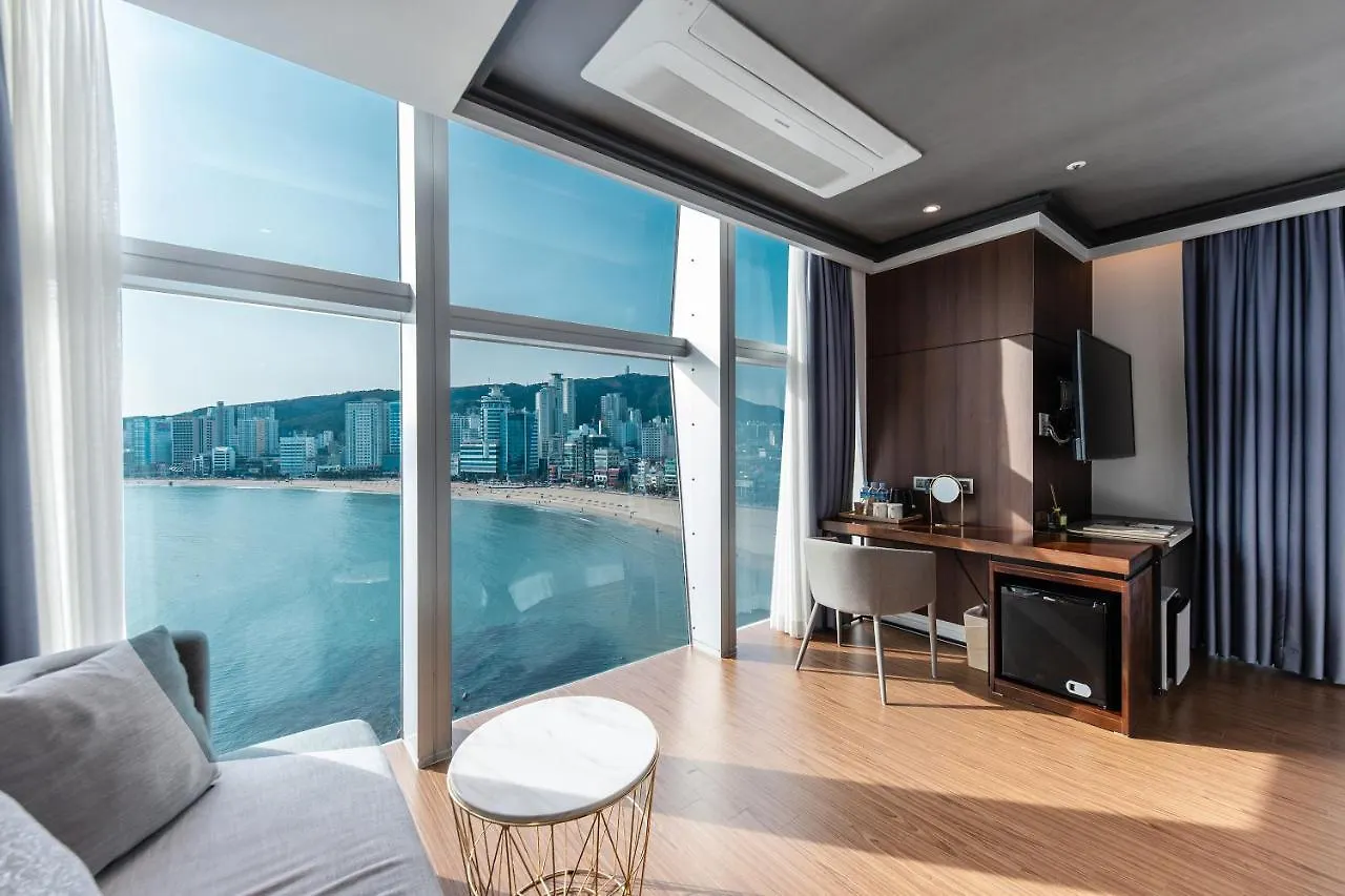 Отель H Avenue Gwanganri Beach Пусан