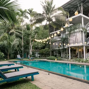 French Garden 3* Канди