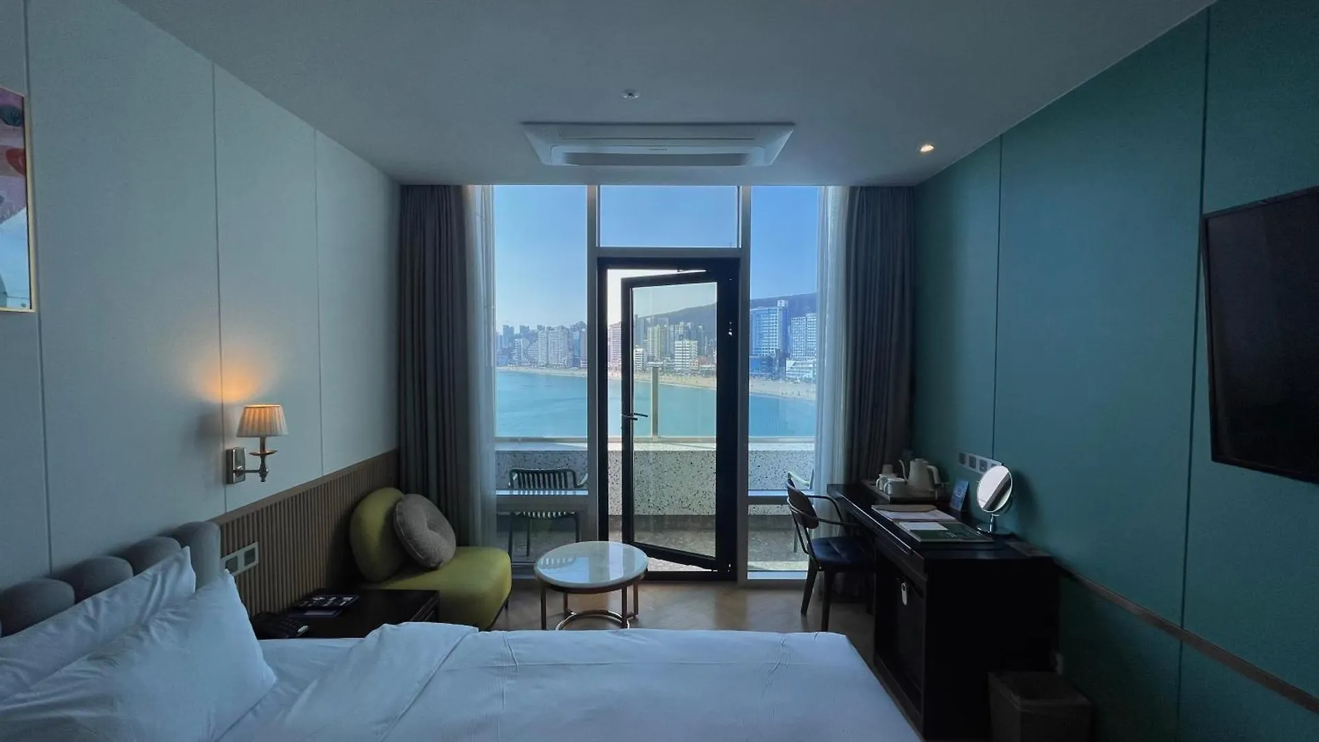 ** Отель H Avenue Gwanganri Beach Пусан Южная Корея