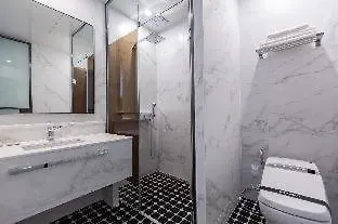 H Avenue Gwanganri Beach Busan 2*,