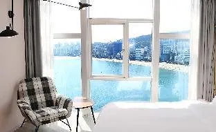 H Avenue Gwanganri Beach Busan Hotel