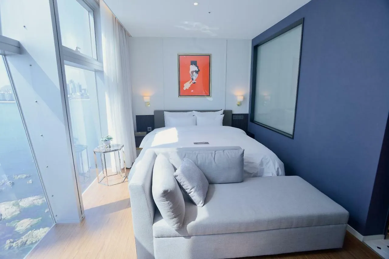 H Avenue Gwanganri Beach Пусан Отель