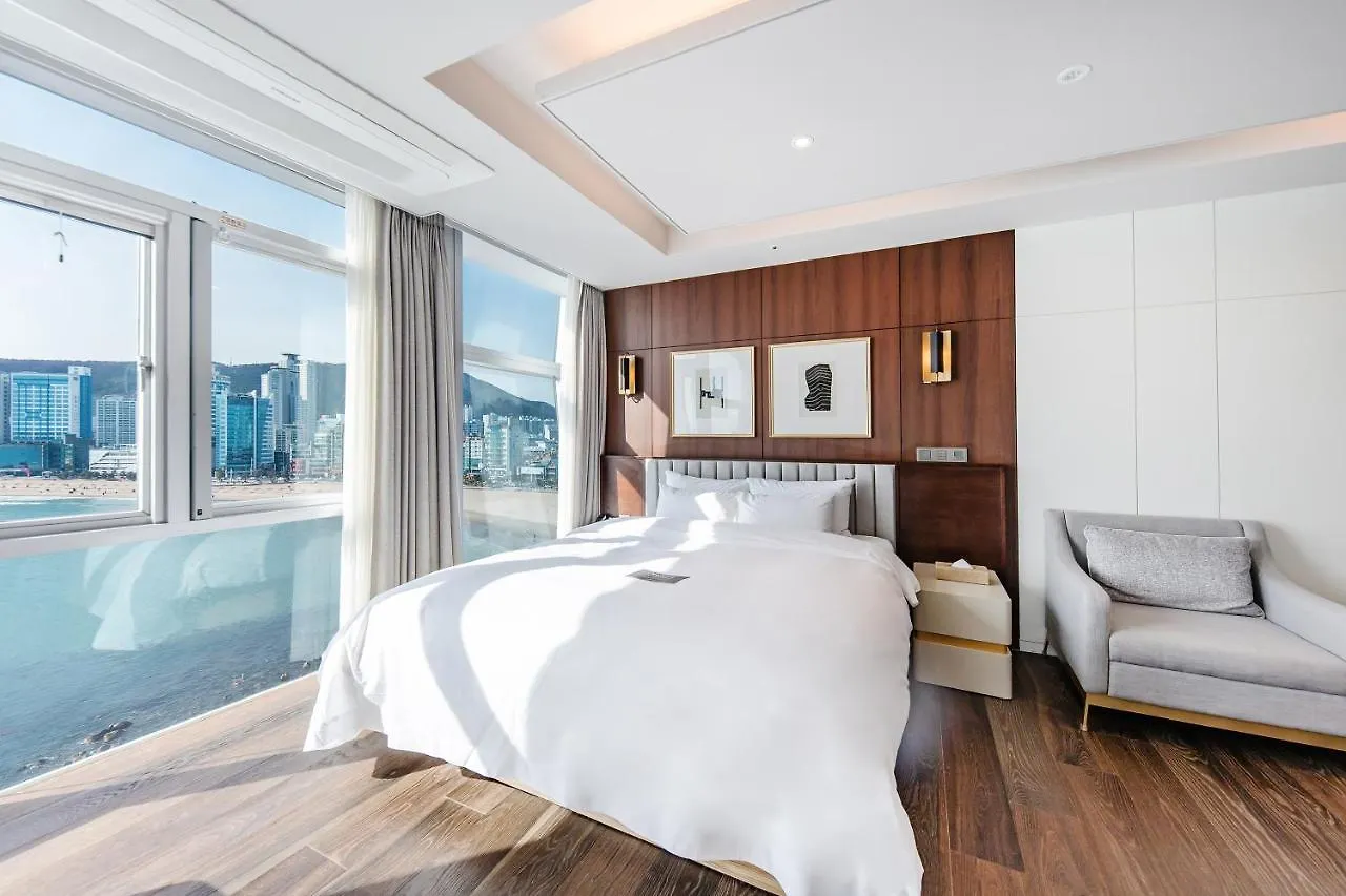 H Avenue Gwanganri Beach Пусан Южная Корея