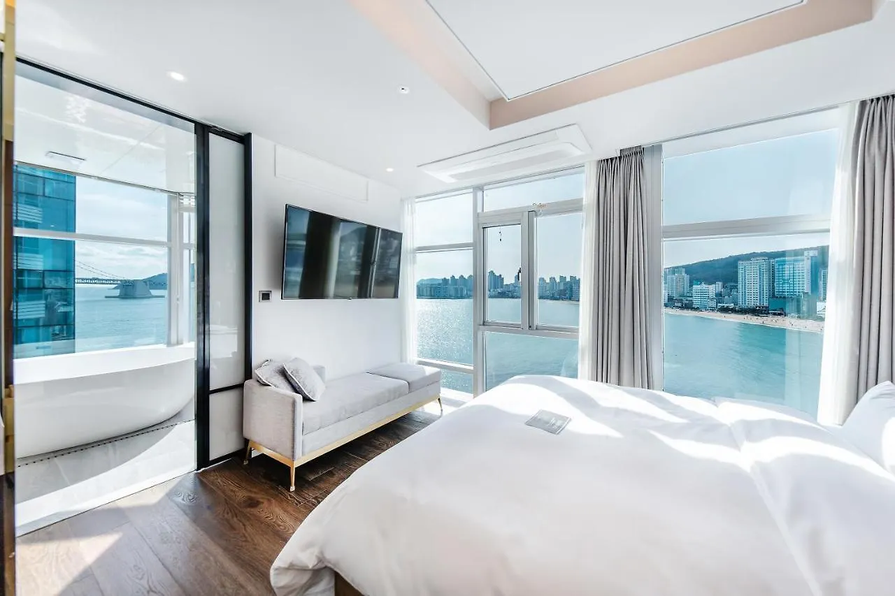 ** Отель H Avenue Gwanganri Beach Пусан Южная Корея
