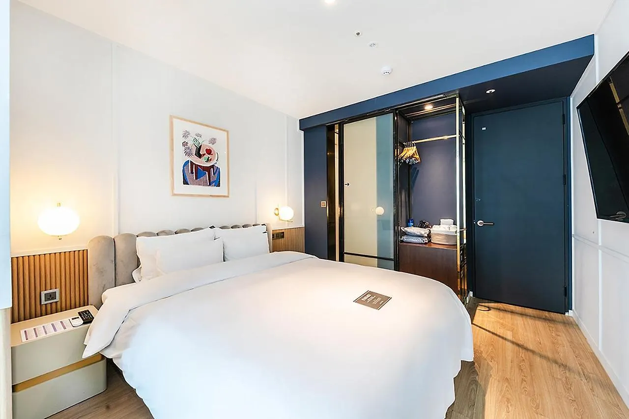 H Avenue Gwanganri Beach Пусан 2*,  Южная Корея