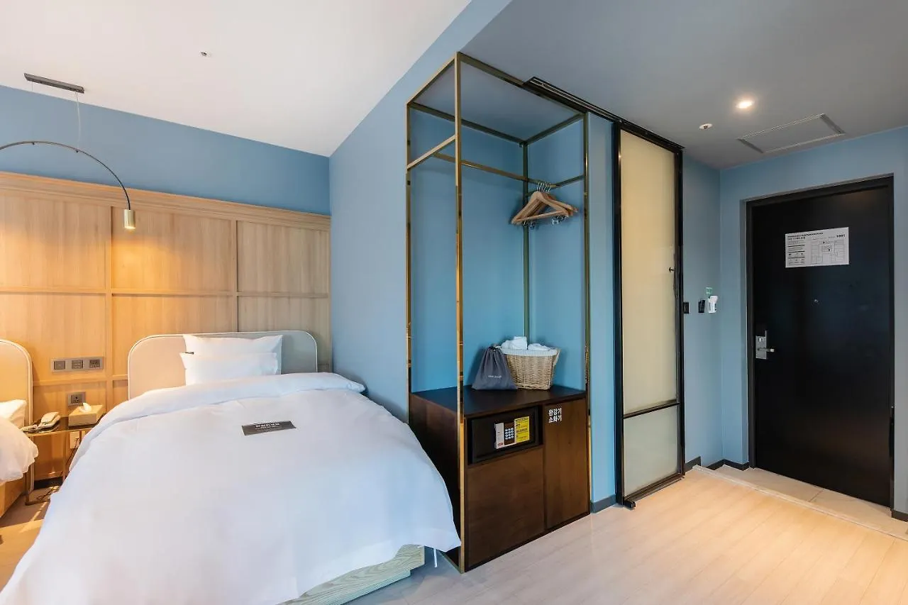 H Avenue Gwanganri Beach Пусан 2*,  Южная Корея
