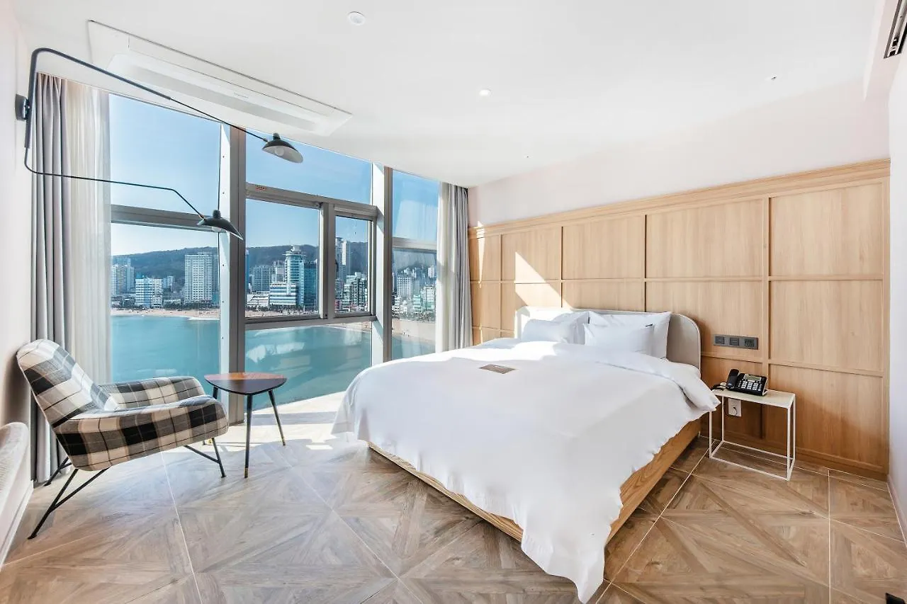H Avenue Gwanganri Beach Пусан Отель